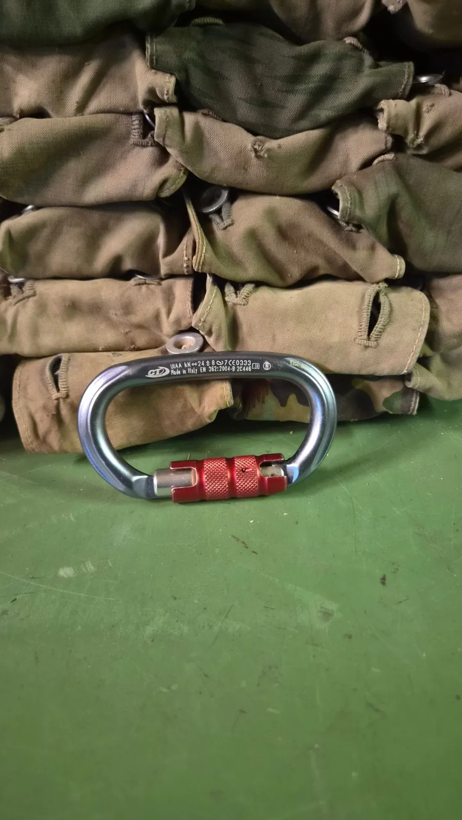 Karabiner D Triact-Lock